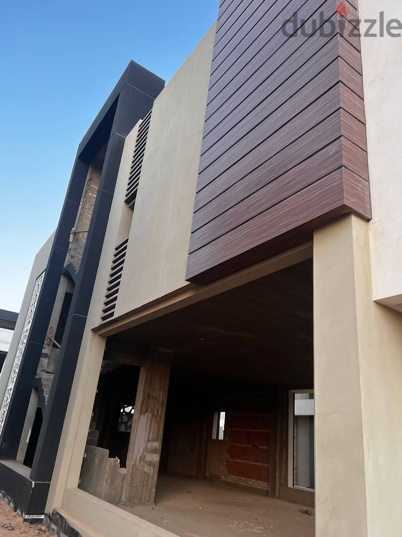 Stand alone villa for sale ready to move midtown solo compound new capital at the price of an apartment 3 floors 10
