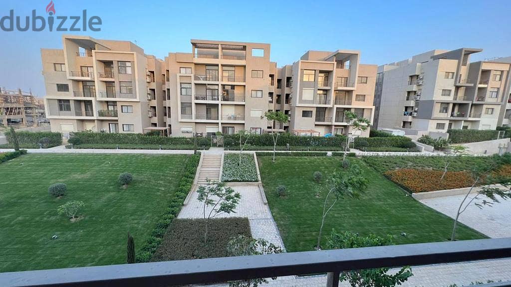 Ready to Move Fully Finished Apartment for Sale overlooking Spacious Greenery Area in Fifth Square Al Marassem in New Cairo 5