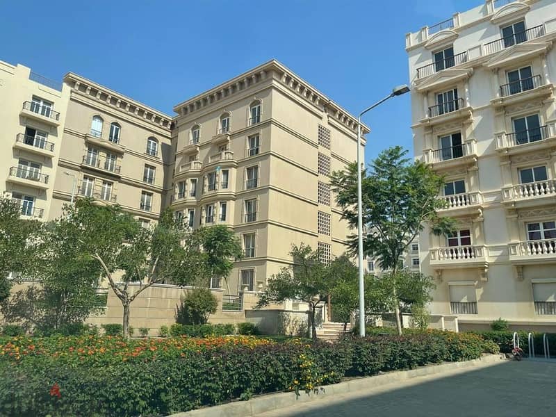 apartment 160 m prime location installment till 2031 , hyde park new cairo 1