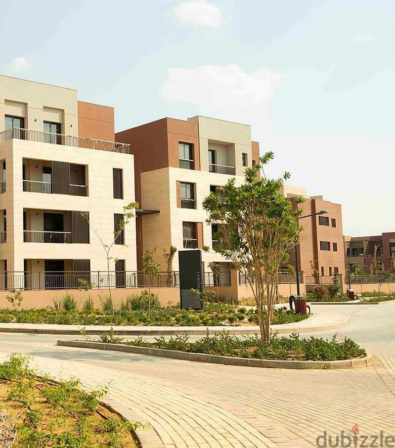Apartment for Sale Ready to Move View mall and clubhouse at District 5 By Marakez New Cairo 5th settlement 10
