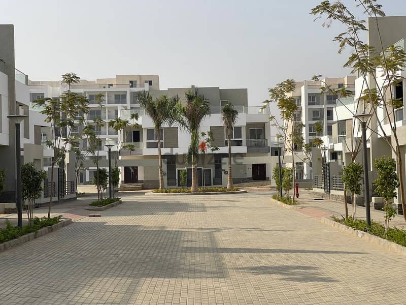 a ready to deliver Apartment for sale in mostakbal city 5