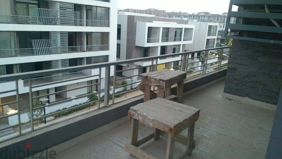 Two-room apartment for sale in the first settlement, 114 meters 1