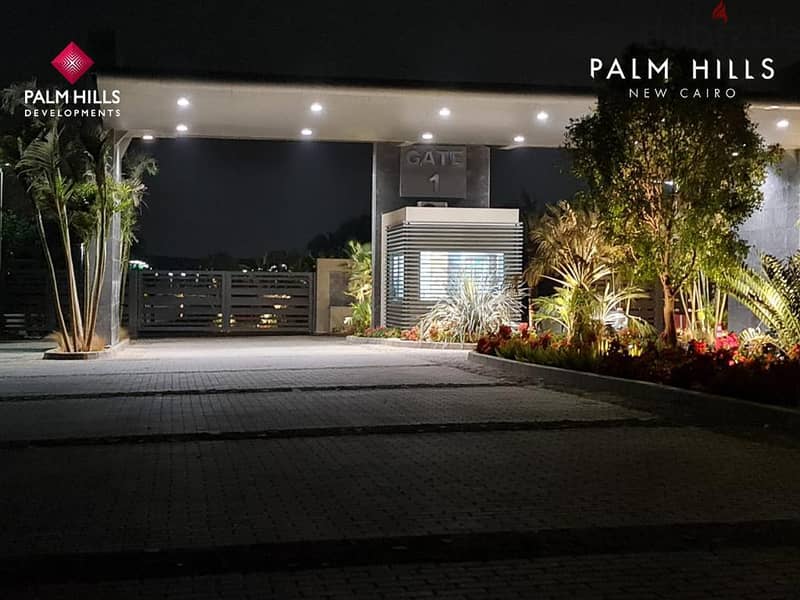 شقة في بالم هيلز التجمع الخامس للبيع متشطبة بالكامل 5% مقدم و اقساط   Palm Hills New Cairo 3