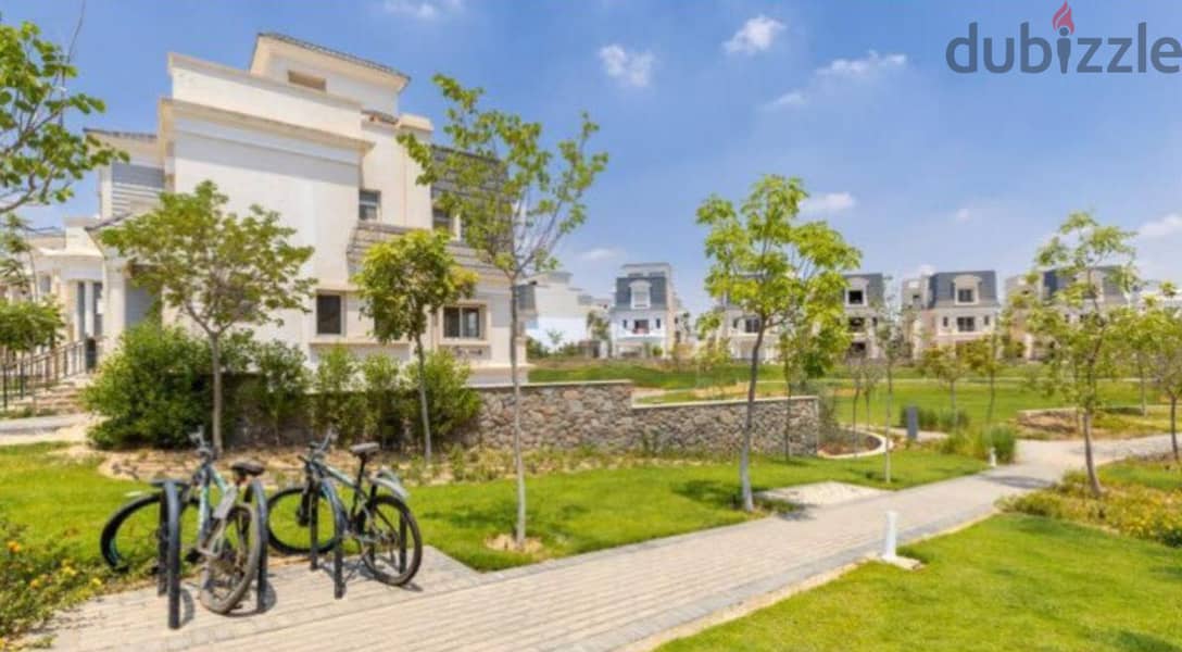 216m apartment for sale with immediate delivery in Golden Square in front of Southern 90th Street, New Cairo, Mountain View Hyde Park Compound 9