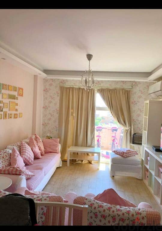 96 sqm apartment with special finishes at a great price in an excellent location, B7. 8