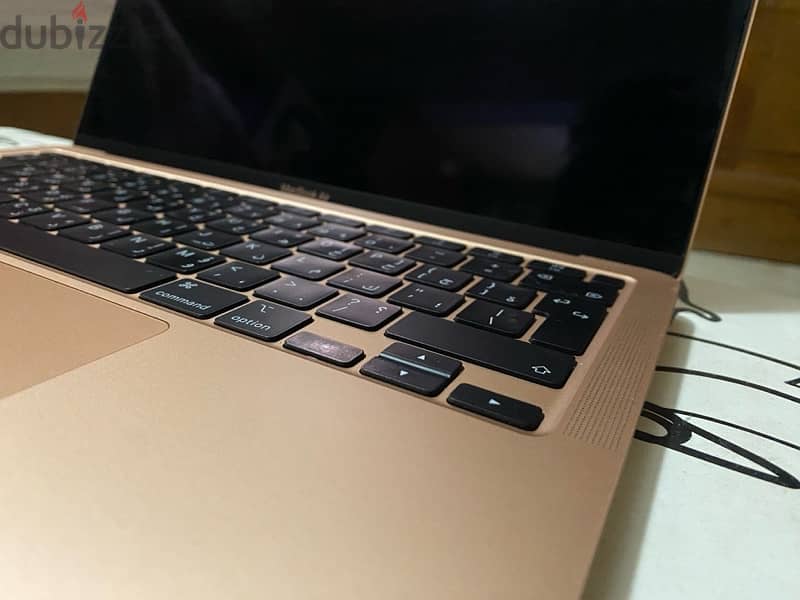 MacBook Air M1, Gold, 16", 256 ram 2