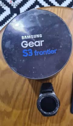 ساعه سامسونج Samsung gear s3 frontier  مع علبه شاحن استراب اسكرين شاشه
