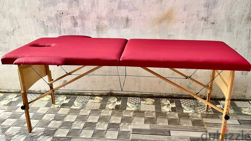 Massage table portable | سرير مساج محمول 2