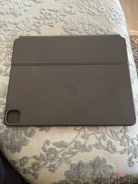 ipad pro 12.9 inch great condition 3