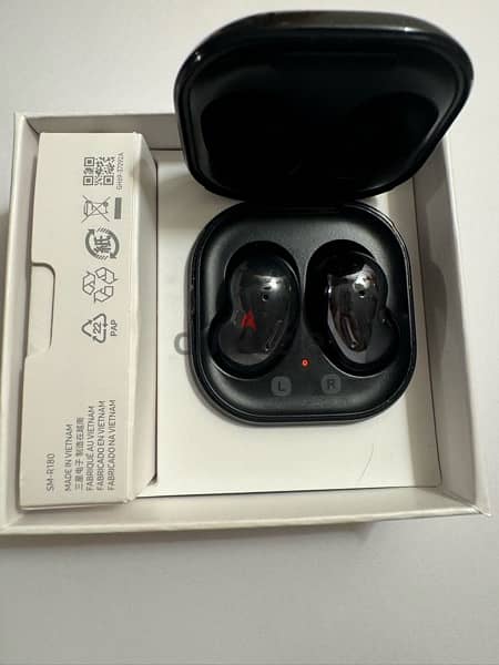 Samsung Buds Live 2