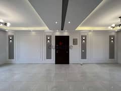 شقة ١٨٠ م متشطبة للبيع بفيو لاند سكيب فى كمبوند Taj city 0
