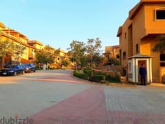 Immediate delivery villa for sale in Fifth Settlement next to AUC installments over the longest payment periodفيلا إستلام فوري للبيع بالتجمع الخامس 0