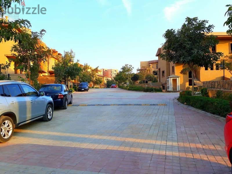 Immediate delivery villa for sale in Fifth Settlement next to AUC installments over the longest payment periodفيلا إستلام فوري للبيع بالتجمع الخامس 3
