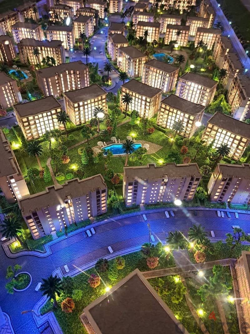 Apartamento en venta frente a Madinaty, área 205 m2 + jardín 111 m2, con 39% de descuento al contado en Sarai New Cairo, Sarai New Cairo 8