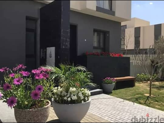 Town House 160m for rent in Al Burouj 8
