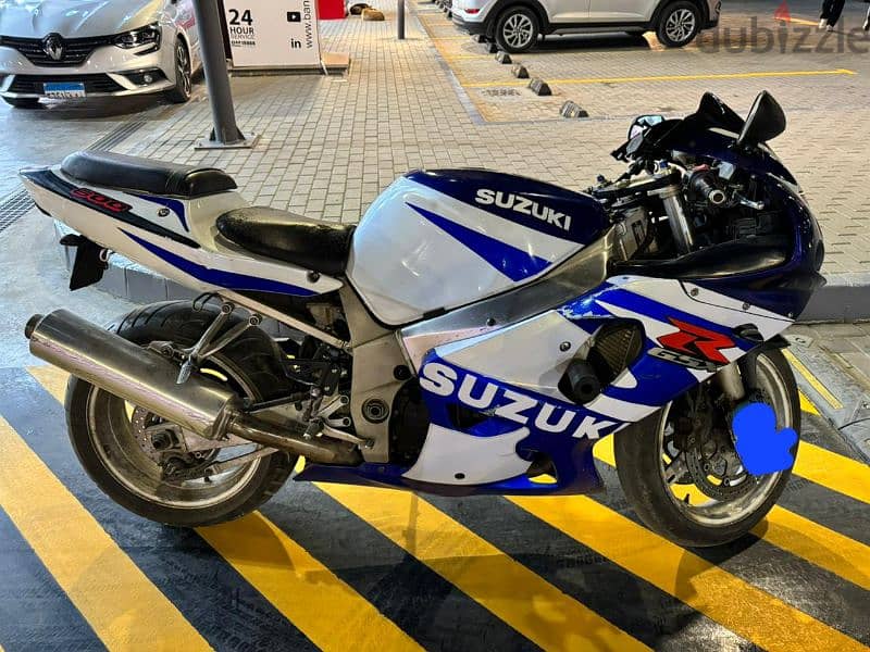 Suzuki gsxr 600cc model 2003 2