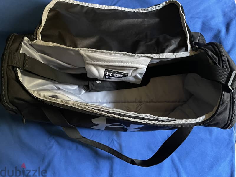UA Undeniable 5.0 Duffel Bag Small 7