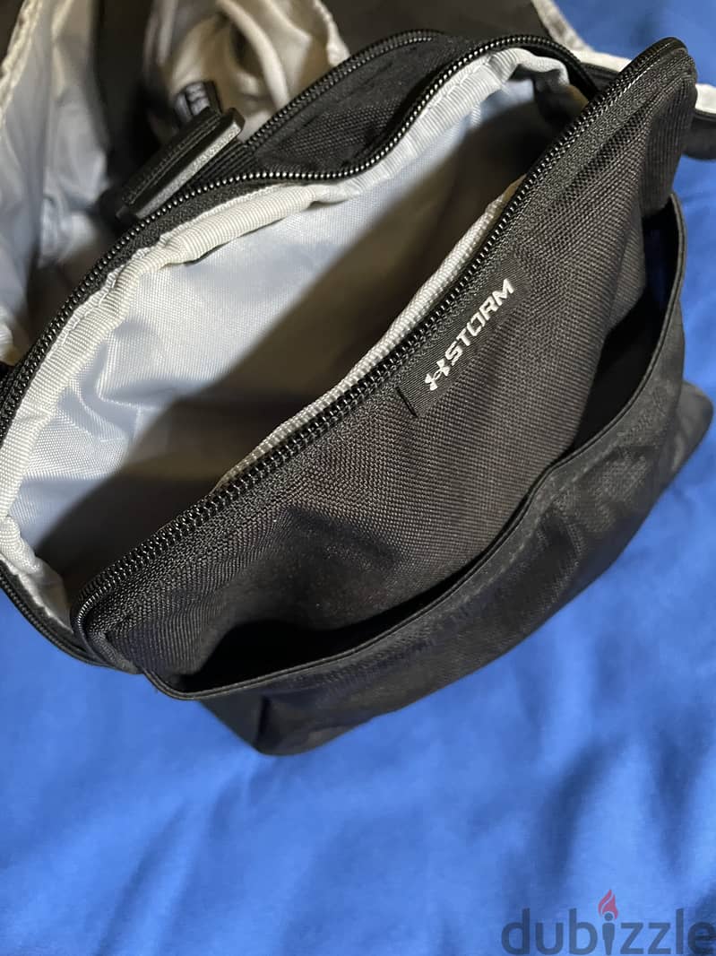 UA Undeniable 5.0 Duffel Bag Small 8