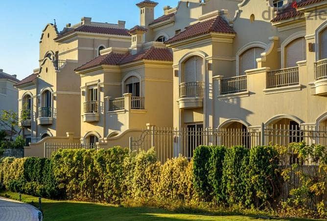 Twin villa ready to move for sale in La Vista Patio 5 El Sherouk 250m with installments توين فيلا للبيع استلام فوري باقساط 250م  في لافيستا باتيو5 8