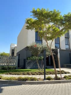 Distinctive villa for sale in Sodic Estates, Sheikh Zayed, with an area of ​​​​456 square meters of land, fully finished, sodic zayed