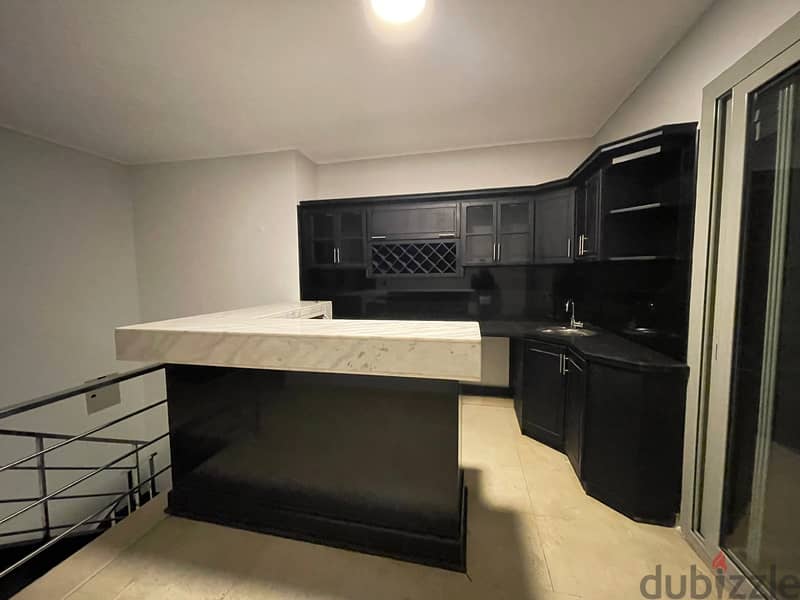 Penthouse for rent in Village Gate Semi furnished (Kitchen + appliances + air conditioners ) 7