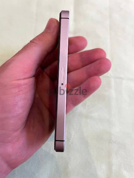 iPhone SE 32 GB very good condition 4