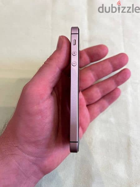iPhone SE 32 GB very good condition 8