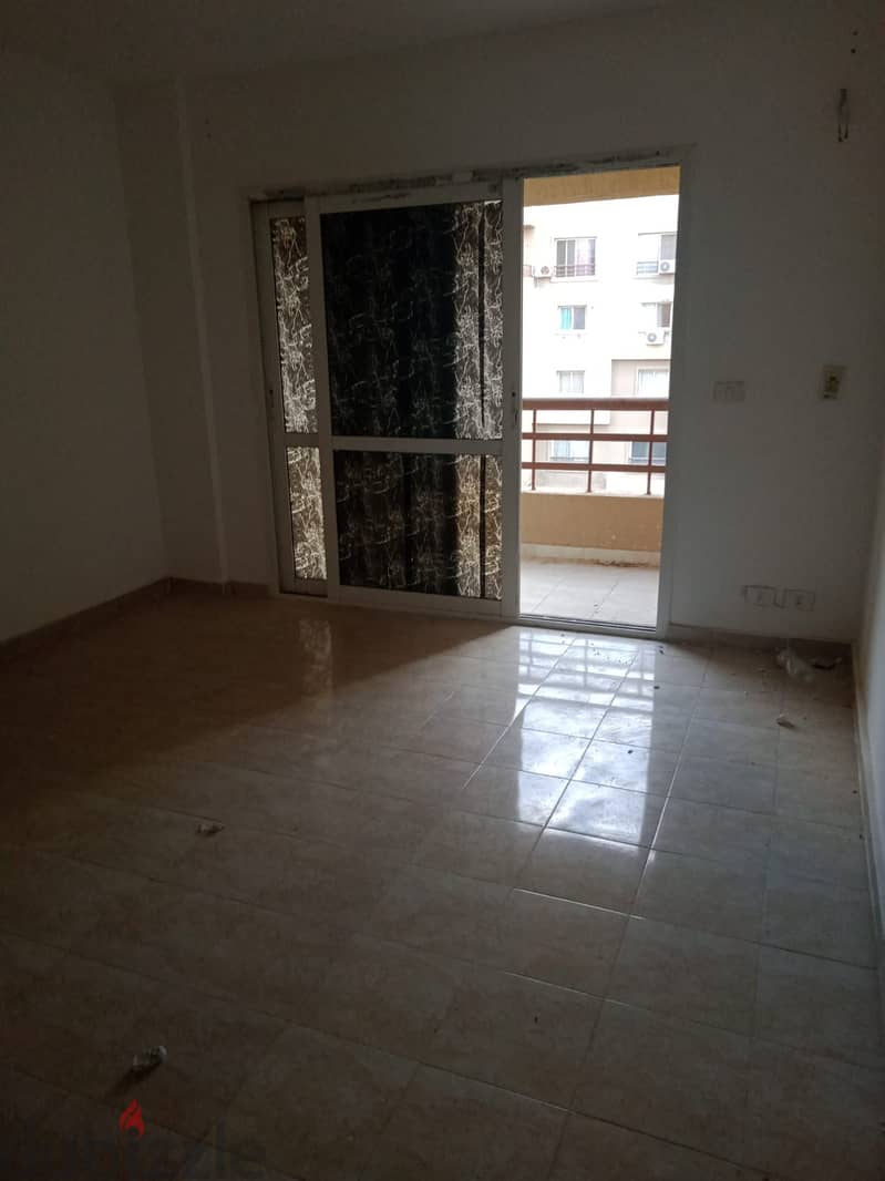 Apartment for sale in Madinaty, area 92 square meters, lowest price on the market, including installments and deposit 5