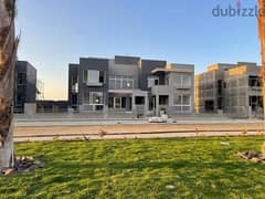 Apartment for sale, immediate receipt, fully finished, in Kayan Compound within Grand Heights land, located in front of the entrance to Sheikh Zayed 4