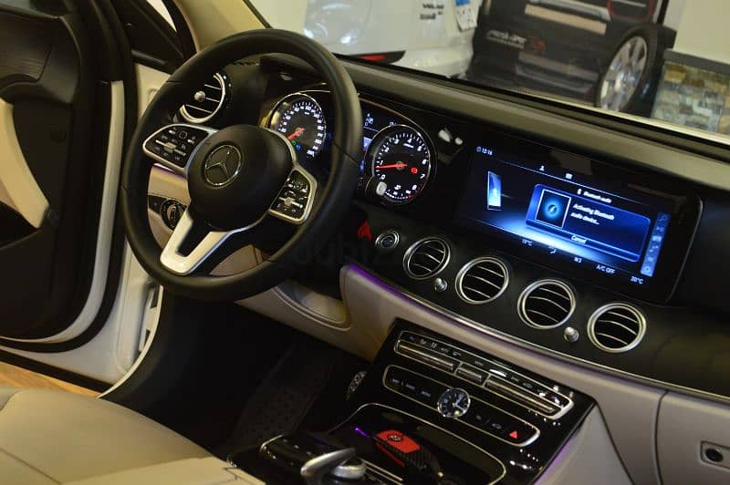 Mercedes-Benz E180 Avant-garde Model 2019 13