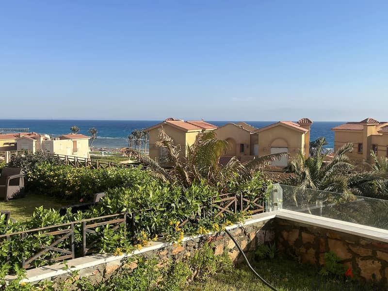 Chalet with roof for sale 190m immediate receipt fully finished Ultra Super La Vista Topaz Ain Sokhna Panorama Sea View in installments over 5 years 2