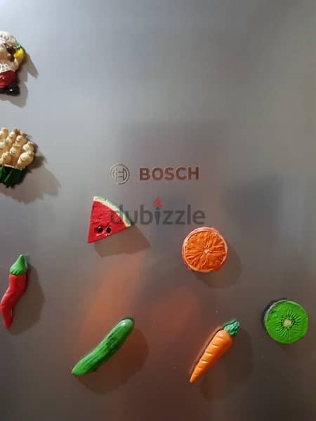 ثلاجة Bosch ١٢ قدم حالة الزيرو 3