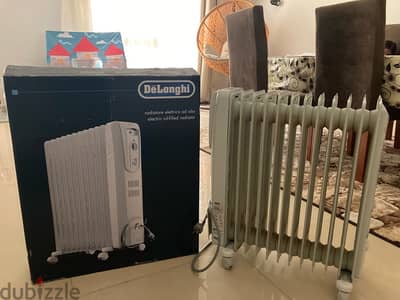 Delonghi Oil Heater Radiator, 12 Fins, 2500W, 3 Settings, Almost New