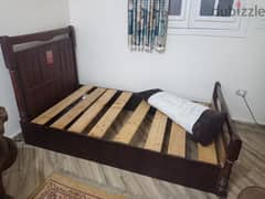 سرير 120 خشب للبيع