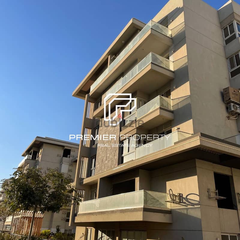 Great opportunity **Apartment 235m For Sale At Mountain View Icity** 1