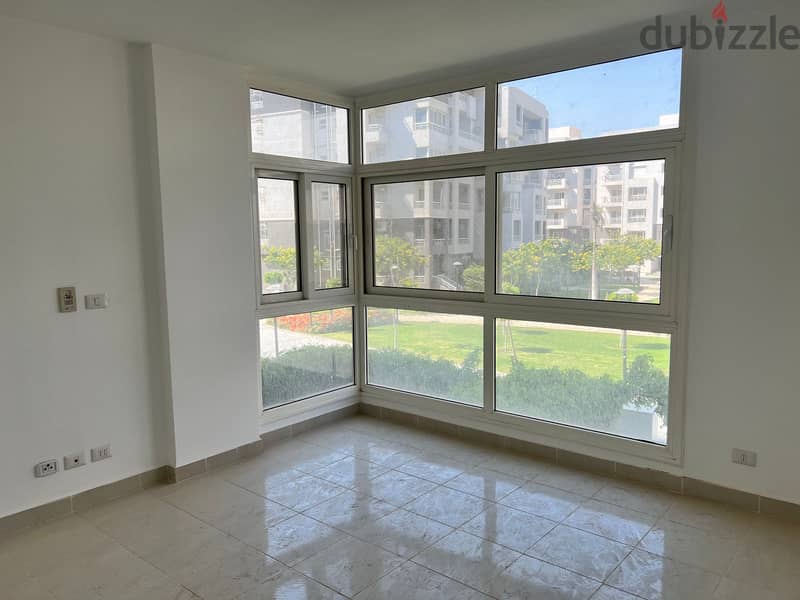 140m apartment for sale in Madinaty, immediate delivery, open view and wide garden 1