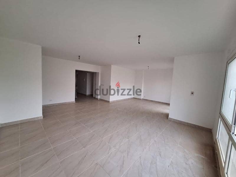 A unique opportunity in my city: A 200 square meter apartment for rent, first time occupancy, in B12. 3