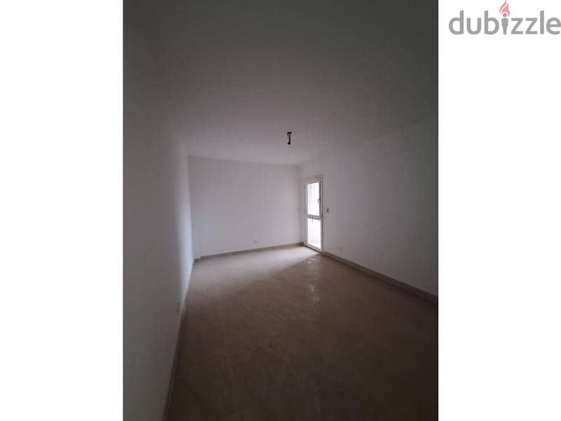 A unique opportunity in my city: A 200 square meter apartment for rent, first time occupancy, in B12. 5
