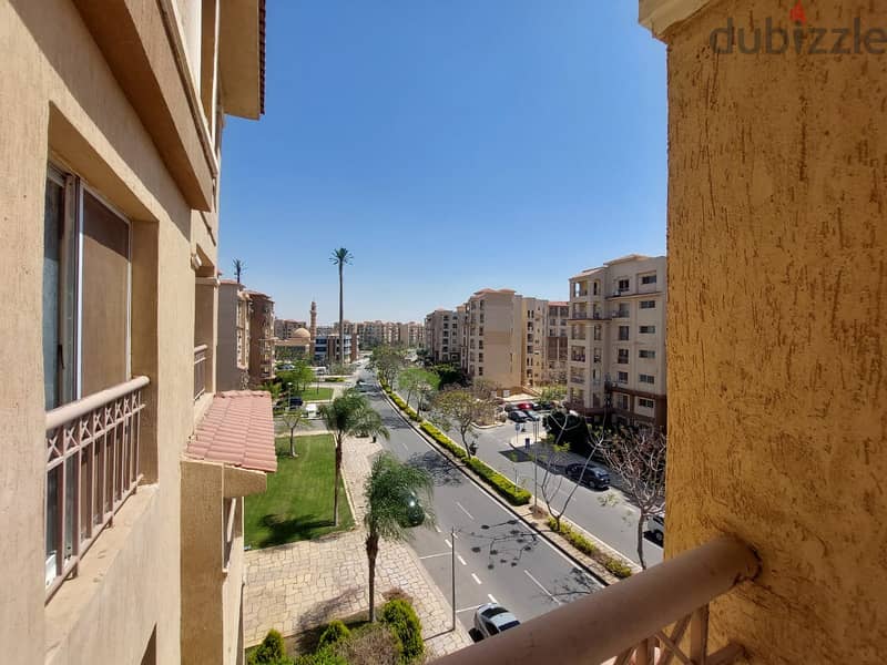 A great opportunity! Apartment for rent in Madinaty, 107 square meters with an open view, located in the heart of Madinaty in an excellent location. 9
