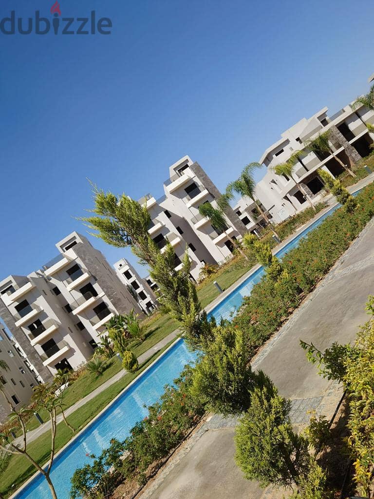 Receive immediately in the best location on October 6, 3 rooms with a pool view in Sun Capital Compound 6