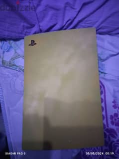 it is a PS5 normal and it comes with 5 free games feel free to contact