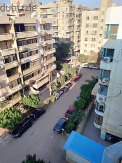 شقة لقطه لسرعه البيع  ف شيراتون شارع الدكتور خالد طعيمه الموازي لسيد زكريا 0