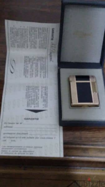 S T Dupont Ventage Golden lighter