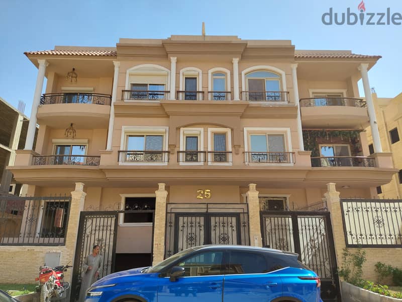 I own a 192-meter apartment on the corner of Panorama North House, Beit El Watan, Fifth Settlement 16