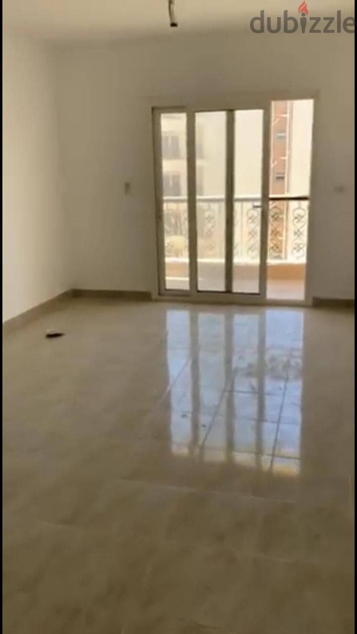 Apartment 80 m for Rent in Rehab Compound - Group 7 3
