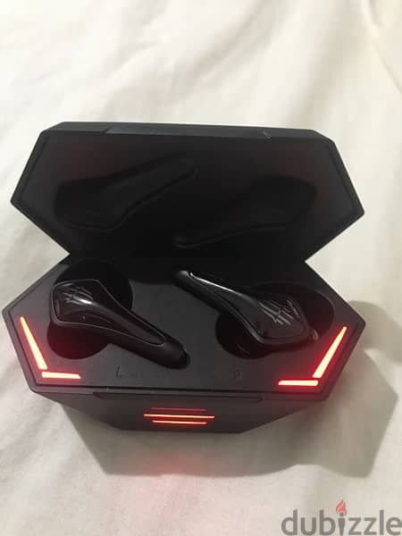 ريد ماجيك ايربودز- red magic earbuds 1