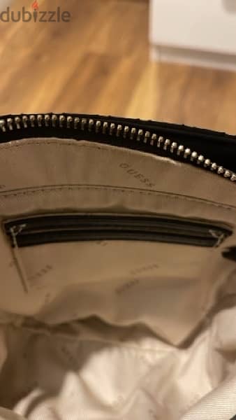 Guess Crossbody Bag 4