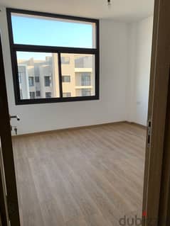 Penthouses for rent in fifth square marasem