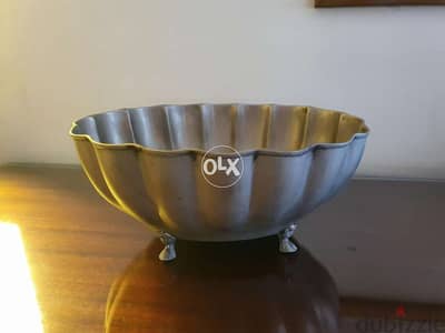 Metal bowl طبق معدن ثقيل