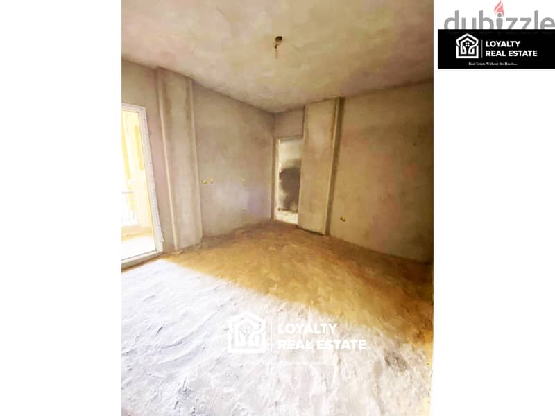 Apartment for sale ready to move great location in stone residence compound 32
